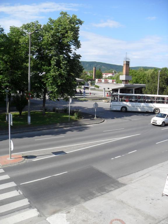Oazis Apartman Harkány Екстериор снимка