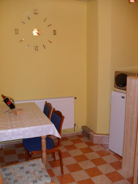 Oazis Apartman Harkány Екстериор снимка
